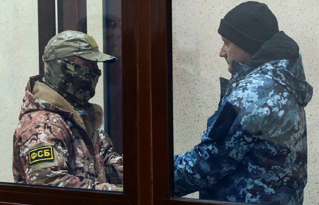 Арестованный в России капитан ВМС Украины считает себя военопленным