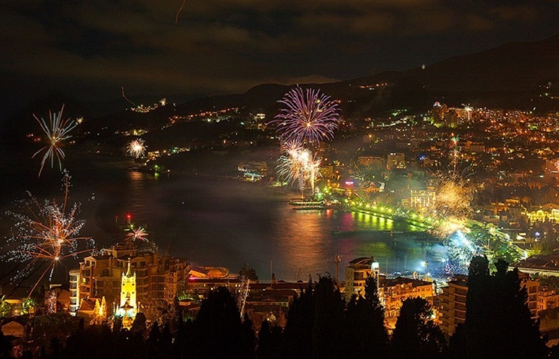 Сочи и Крым вошли в топ-5 самых желанных мест для встречи Нового года