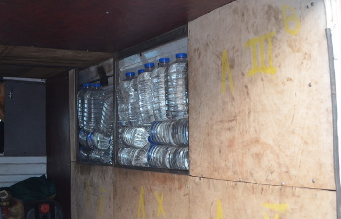 Тайник с тремя тоннами спирта в грузовике из Северной Осетии обнаружили полицейские Адыгеи