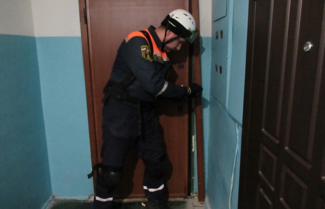 Труп пенсионерки обнаружили в Ставрополе после обращения сына