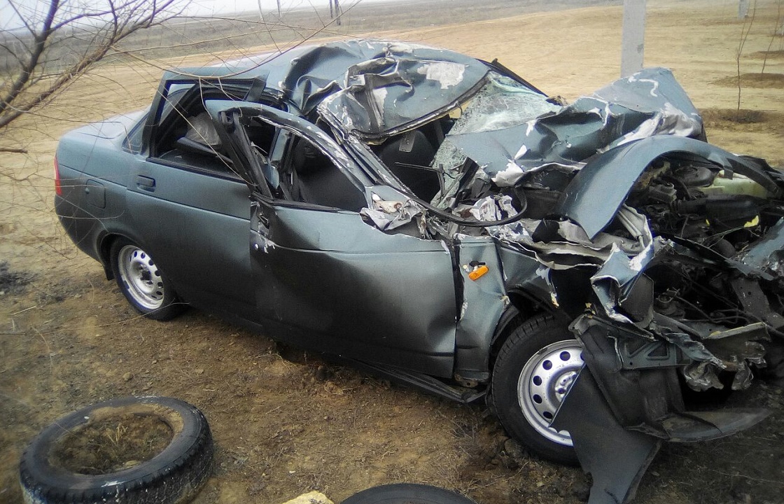 Машина из Дагестана попала в лобовое ДТП в Калмыкии. Четверо погибших