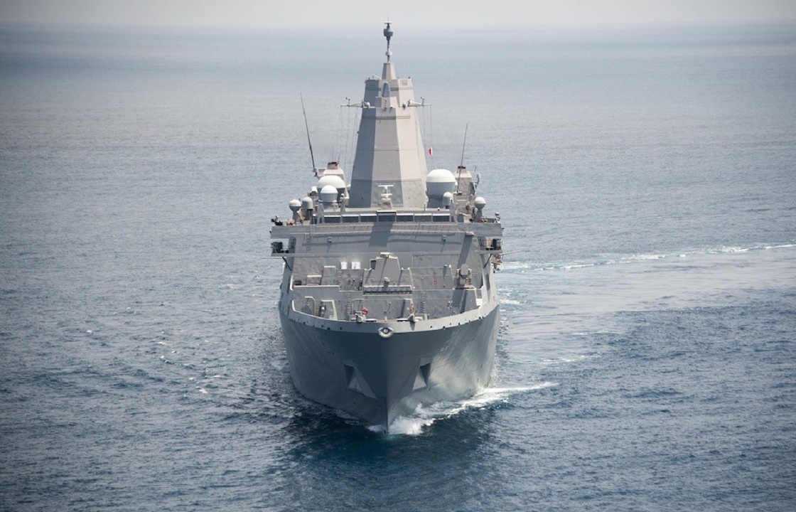 «Пытливый» будет следить за десантным кораблем США возле Крыма