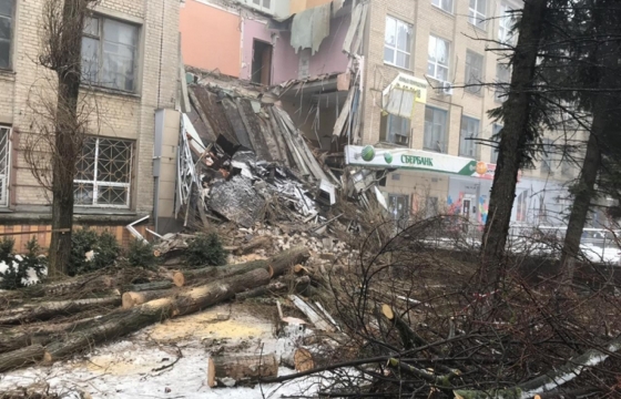 Спасатели изучили состояние обрушившегося в Новочеркасске здания. Фото