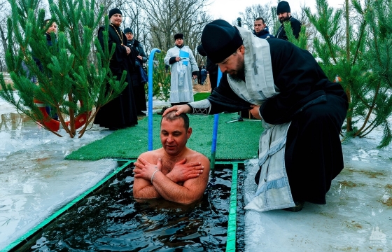 Немец из Дюссельдорфа приехал в Ахтубинск, чтобы креститься в ледяной проруби