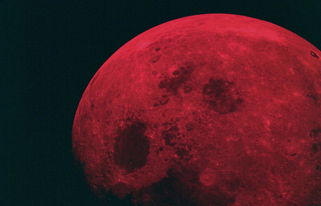 Любопытные жители юга России не заснут из-за кровавой Луны