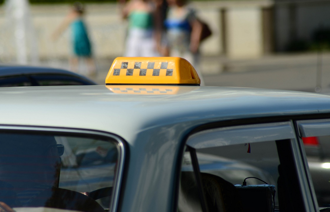 Изрезавший на куски пассажирку кубанский таксист предстанет перед судом