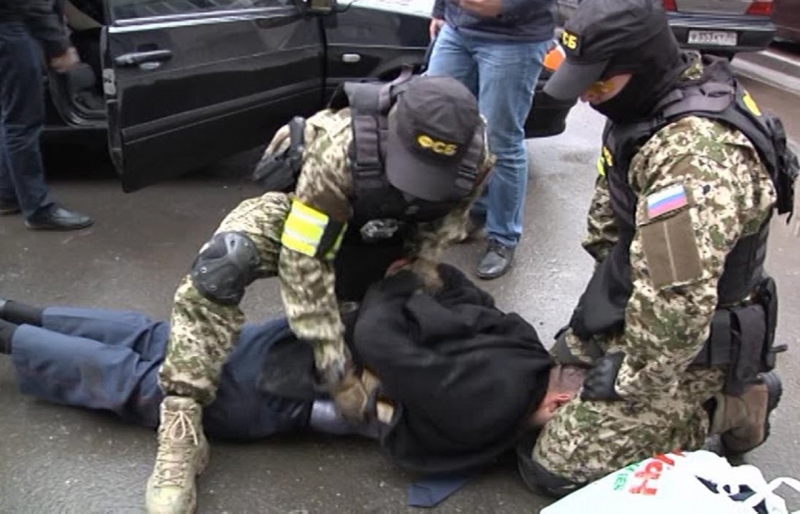 СКР рассказал о задержаниях силовиков в Карачаево-Черкесии. Официально