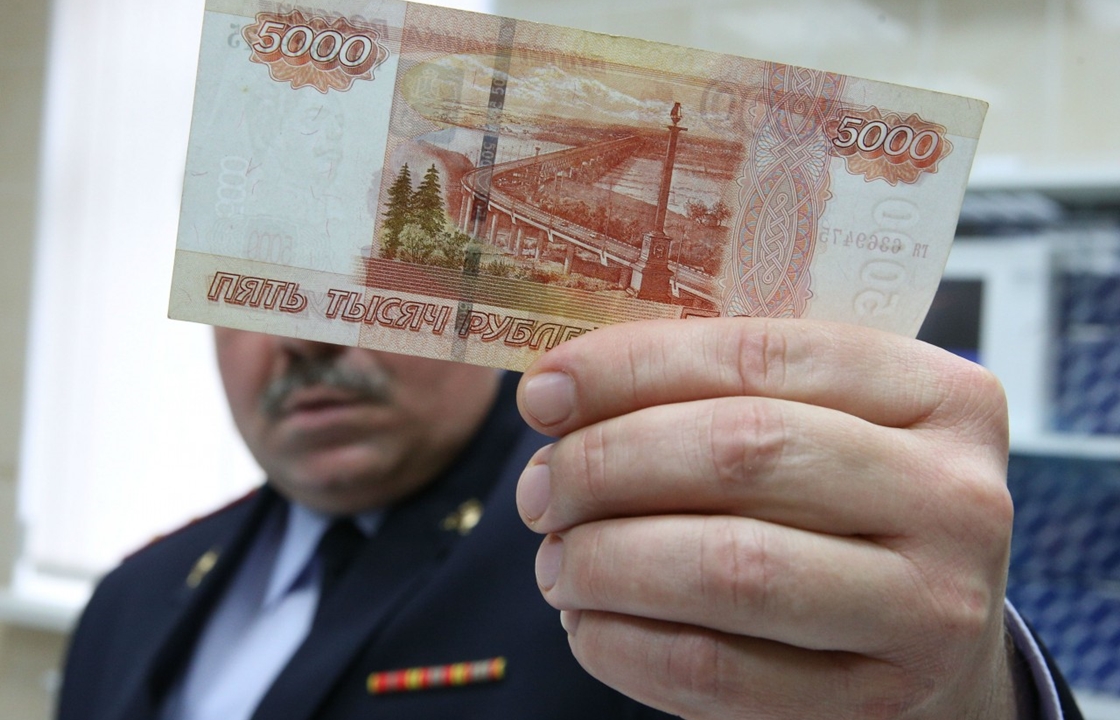 В Крыму чаще подделывают 5-тысячные и тысячные банкноты – МВД