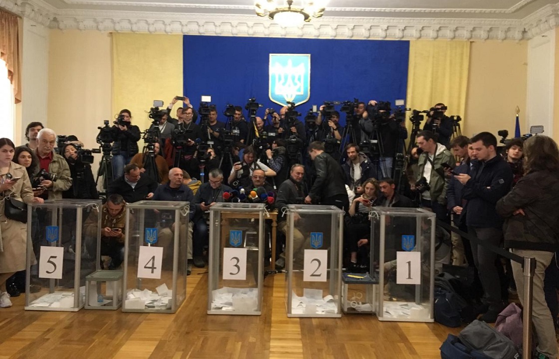 ЦИК Украины: явка во втором туре выборов президента первышает первый тур