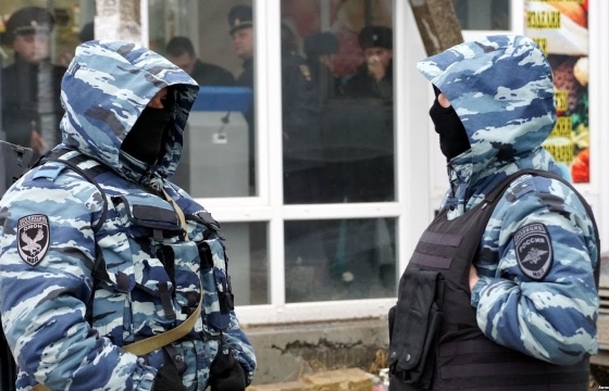 Силовики пришли с обысками в администрацию Дербентского района