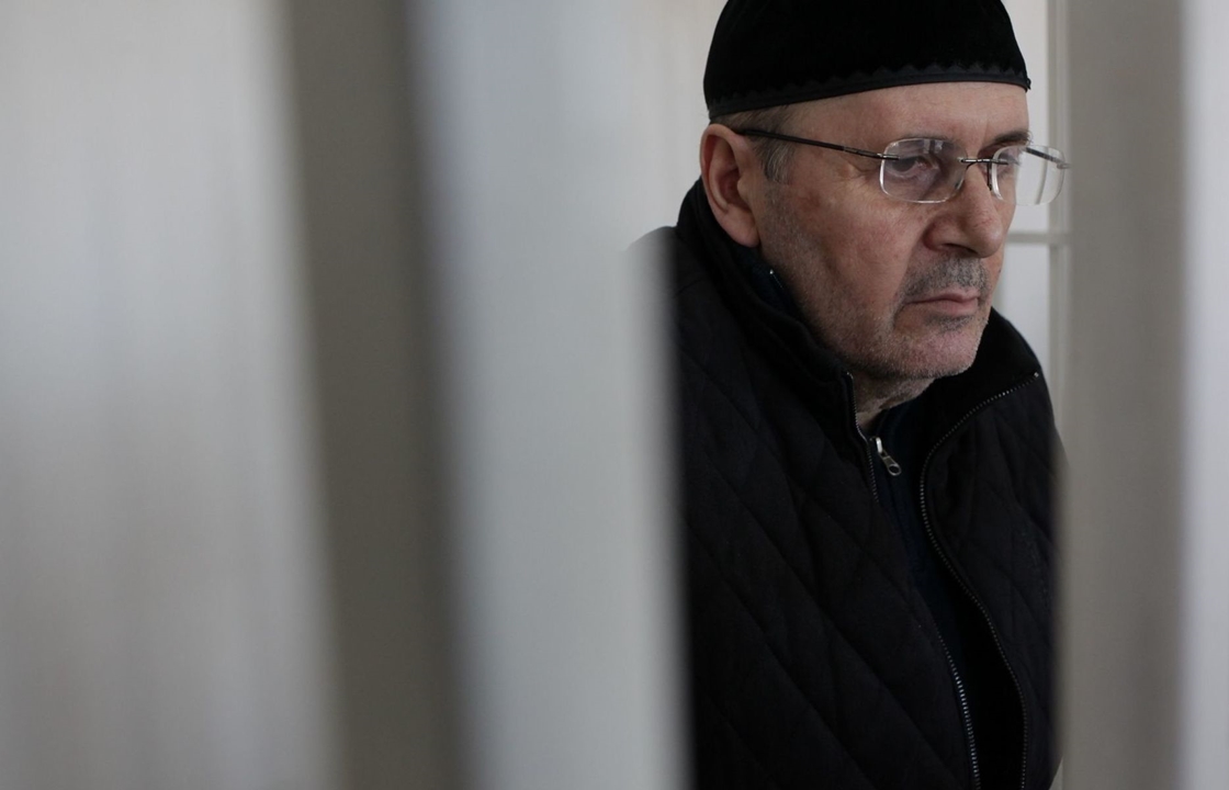 Стали известны условия, в которых отбывает срок Титиев