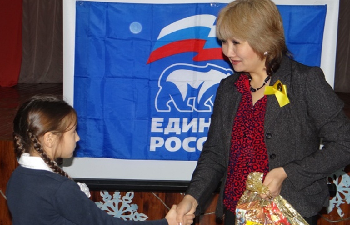 В Элисте оштрафовали директора школы, на поборы которой пожаловались Путину