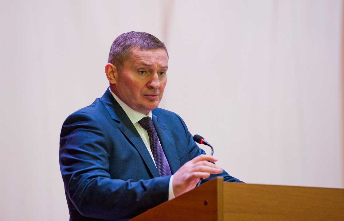 Губернатор Бочаров остается "безлошадным". Подробности декларации-2018