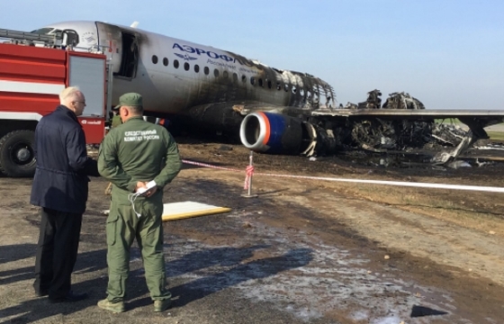 СКР озвучил версии падения самолета в Шереметьево