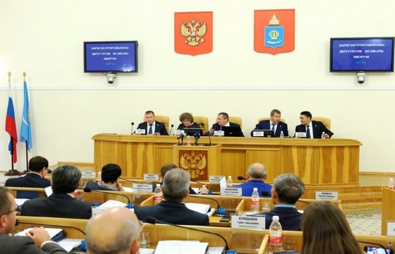 Астраханским депутатам запретили брать в помощники родню