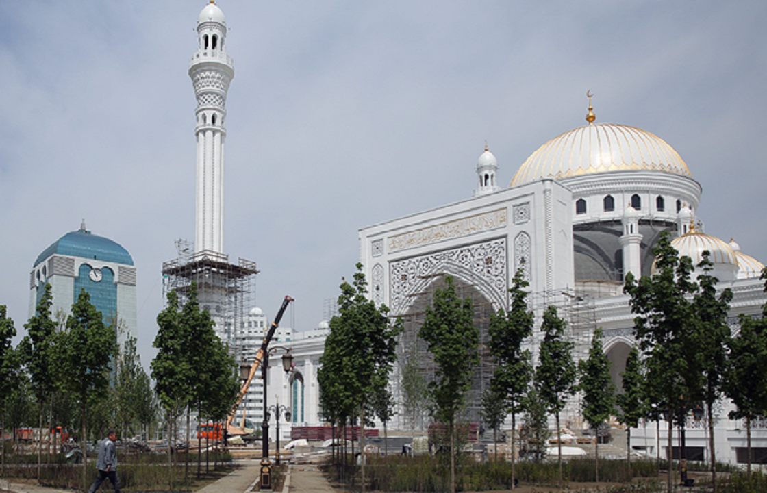 Кадыров назвал дату открытия самой большой мечети в Европе. Видео
