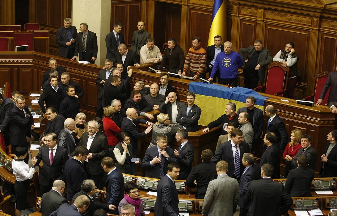Не того пропечатали: на Украине «день тишины» проходит с нарушениями