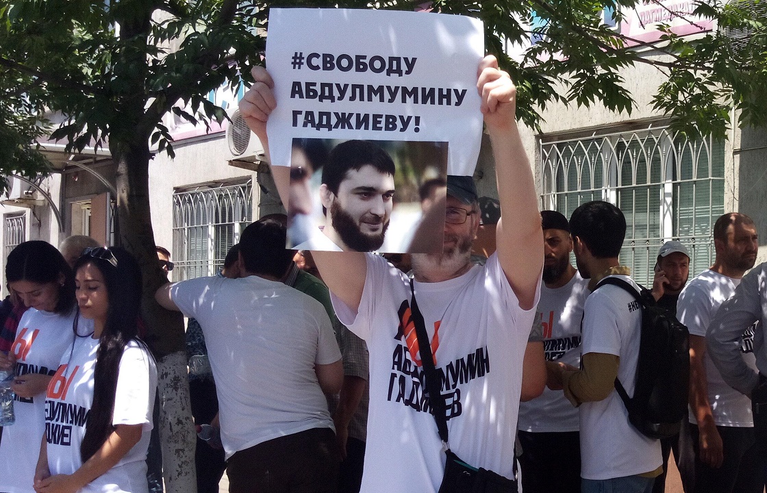 Опубликовано обвинение в финансировании ИГИЛ*журналиста Гаджиева из Дагестана