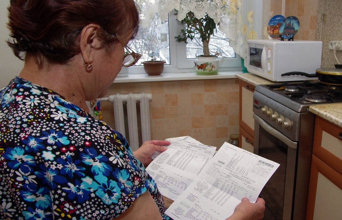 Чтобы оплатить коммуналку, пенсионерка из Ахтубинска украла кошелек