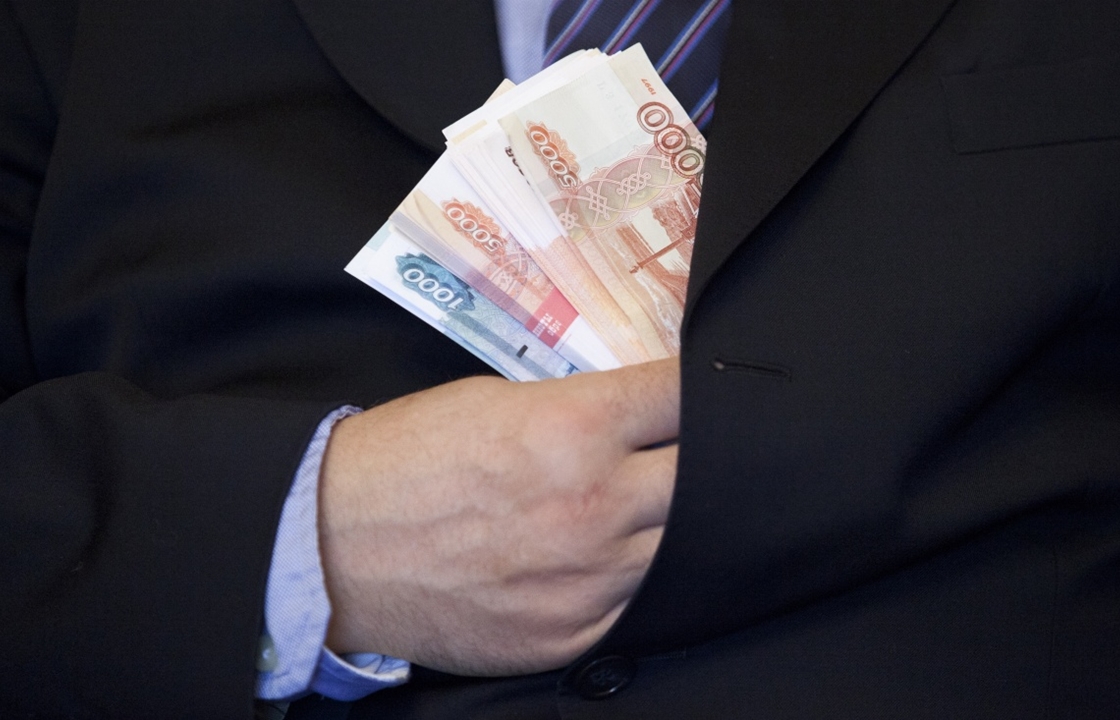 Продавец стройматериалов в Астрахани смог незаконно сберечь 6 млн рублей