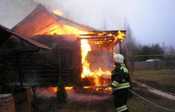 Трое заживо сгорели на даче в Волгограде