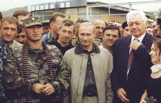 «Обязательно выпьем за них» - дагестанцы напомнили Путину про обещание 20-летней давности