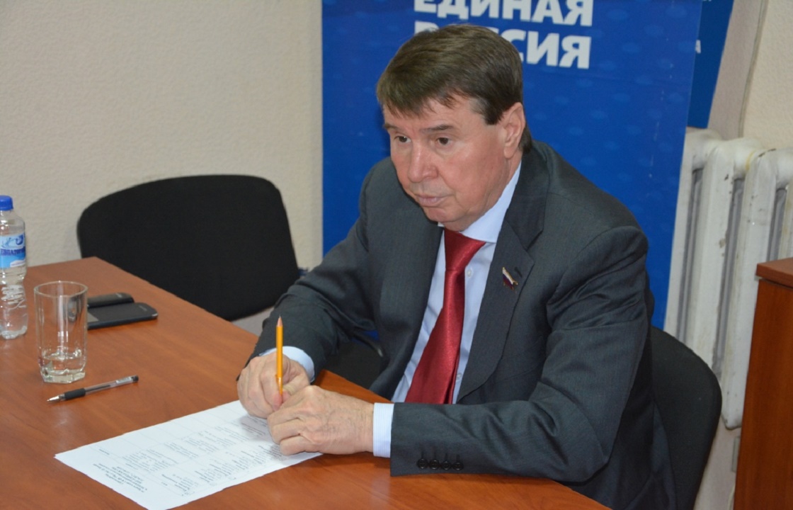 «Как русский человек…» - сенатор Цеков поддержал переименование Крыма