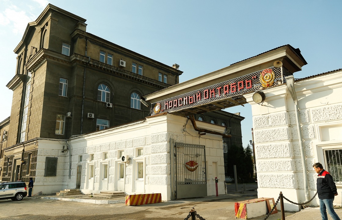«Террорист!» - охранник «Красного Октября» напал на фотографа в Волгограде