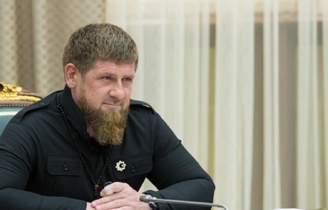 «Отравили заговорщики?» - медиа назвали причину болезни Кадырова. Видео