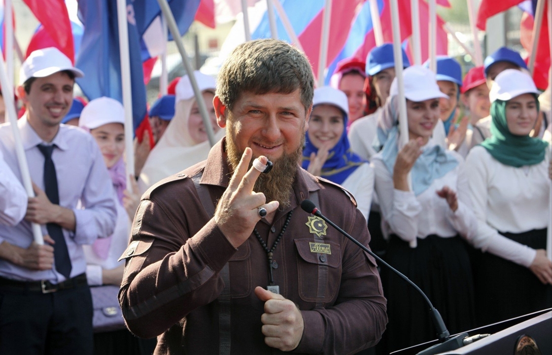 Кадыров объяснил исследование "Левада-центр" о желании молодежи покинуть страну