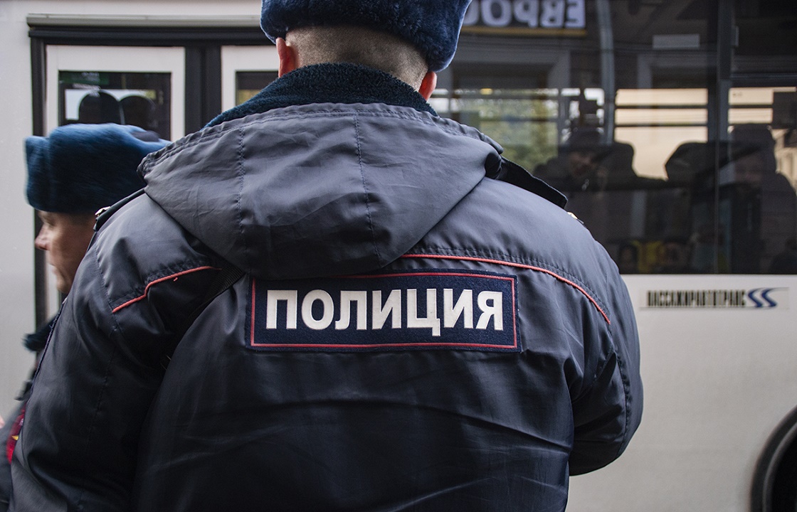 Избивший задержанного полицейский из Ростова остался на свободе