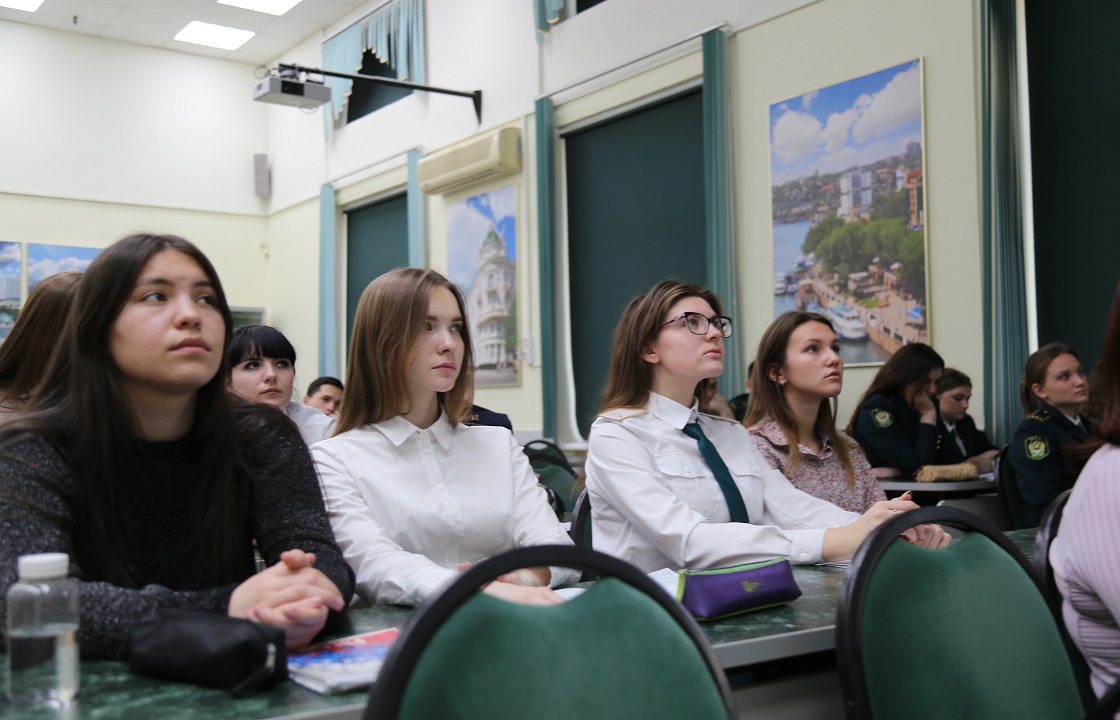 Следователи Южного СУТ провели антикоррупционную панельную дискуссию