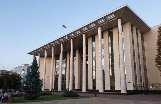 2 млн рублей за нужное решение потребовали с адвоката в Краснодарском краевом суде