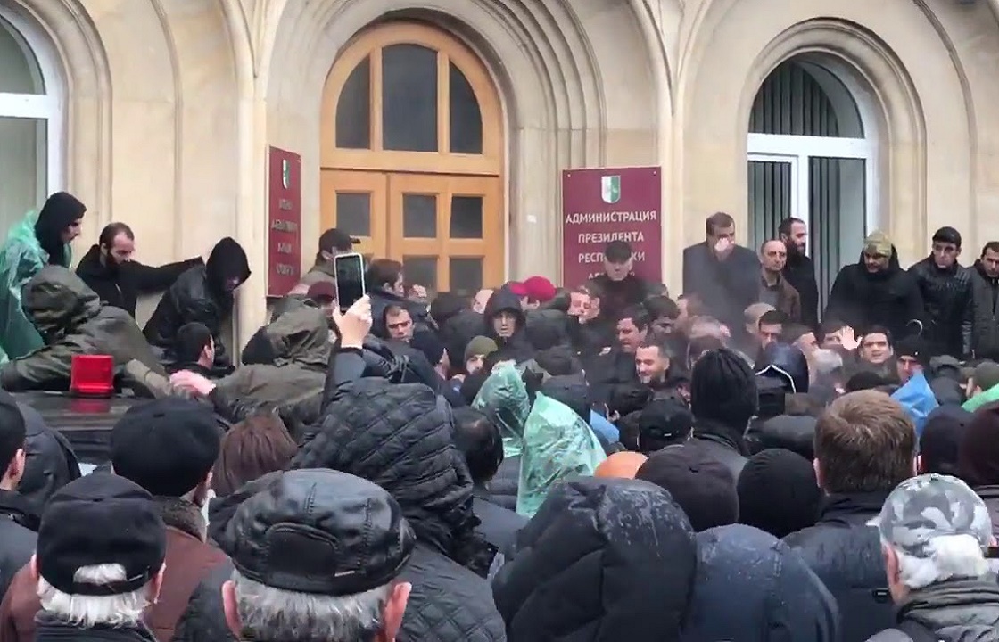 МИД: протест в Абхазии является ее внутренним делом