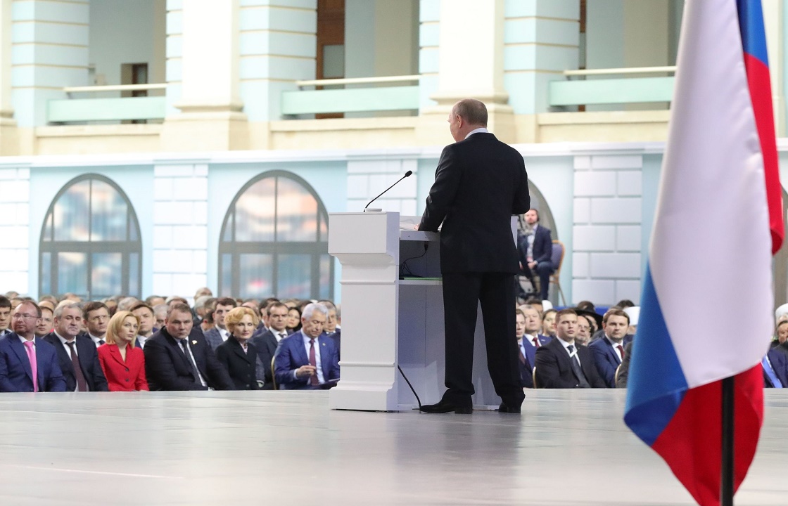 Послание Путина будут транслировать на самой высокой станции Европы