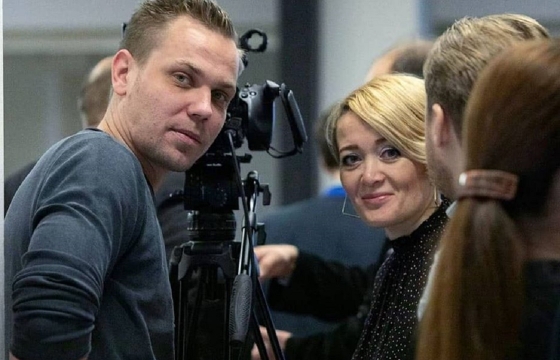 Силовики следили за активисткой Шевченко через скрытую камеру в спальне