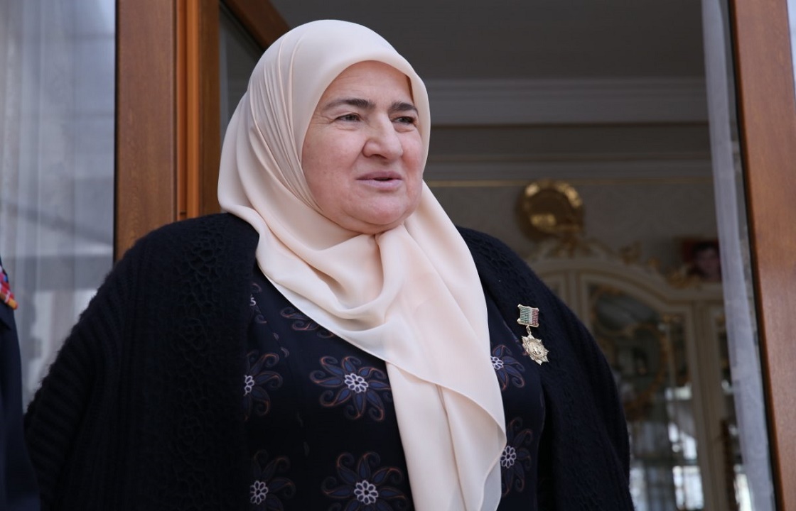 Мать Кадырова наградили «Звездой Иерусалима»