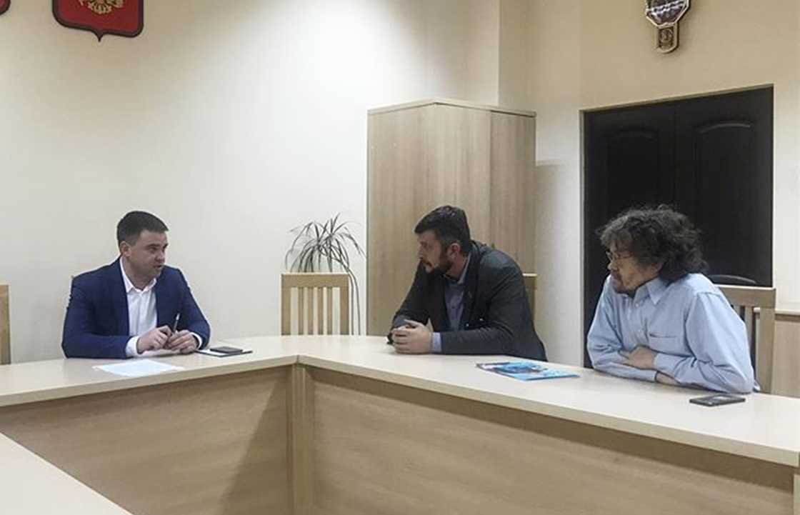 Министр ТЭК и ЖКХ Кубани встретился с общественниками, следящими за полигоном