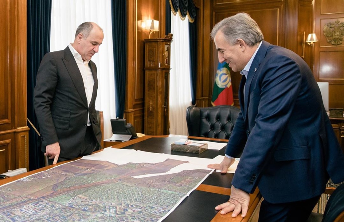 Глава Карачаево-Черкесии рассказал о развитии дорог в республике