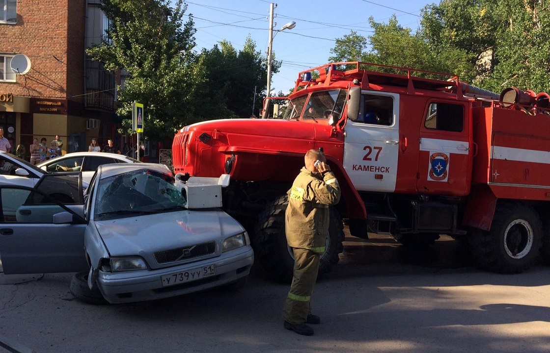 Лобовое ДТП с ехавшей на вызов пожарной машиной произошло Крыму