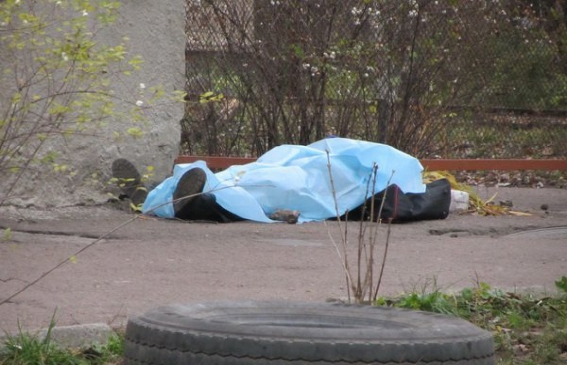 Труп на детской площадке найден во Владикавказе. Подробности