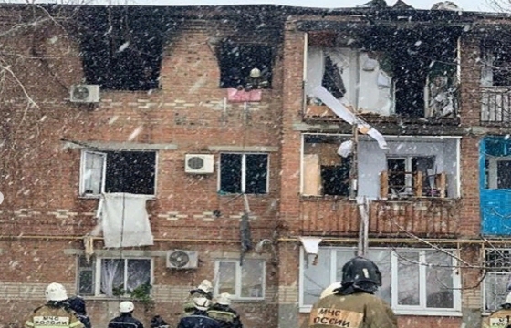 Взрыв газа в Азове разрушил многоэтажный дом, есть погибшие. Фото
