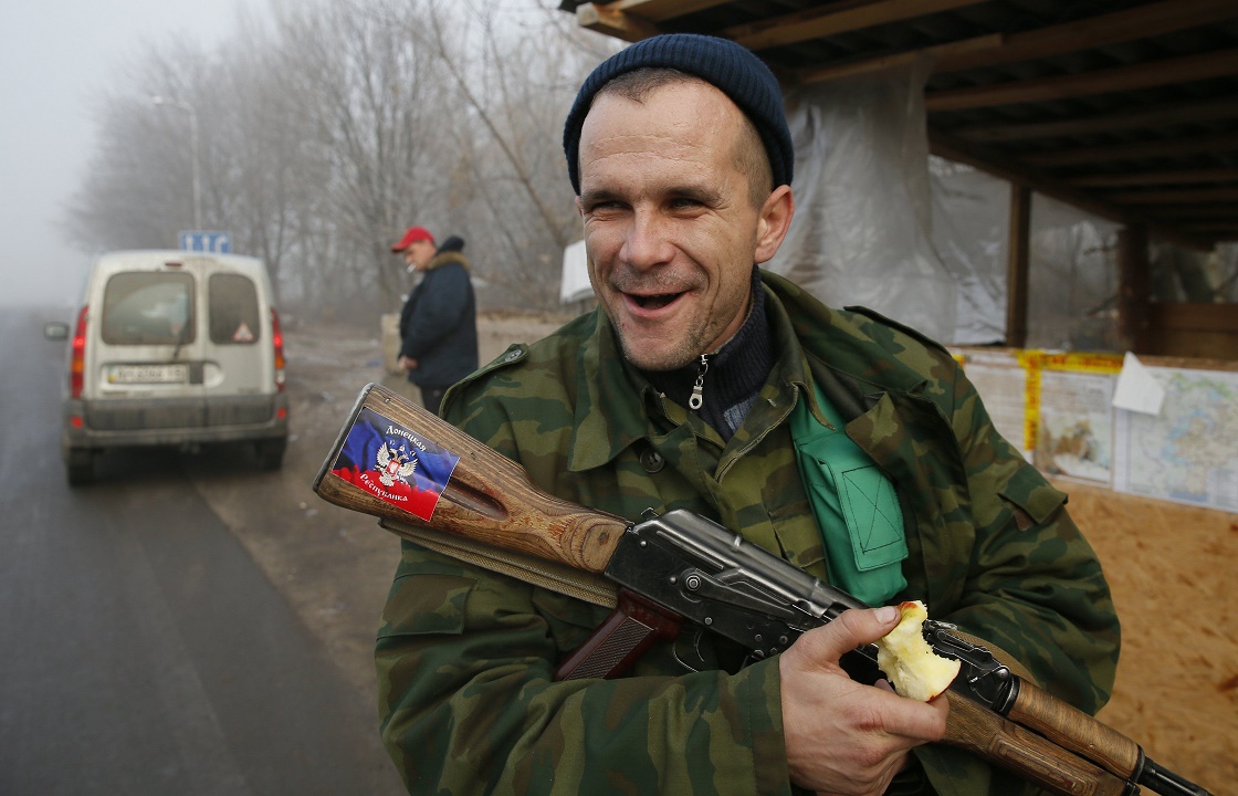 Арсенал оружия из ДНР ввезли в Россию при попустительстве таможни