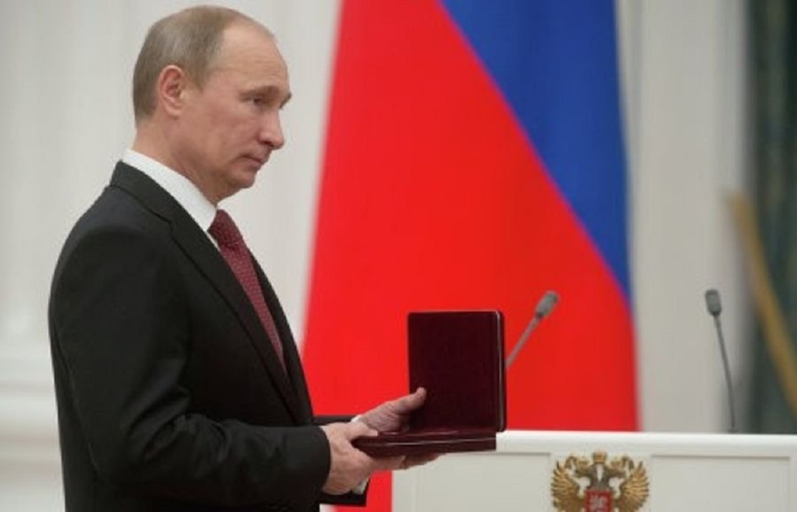 Путин наградил сенаторов от регионов Юга России