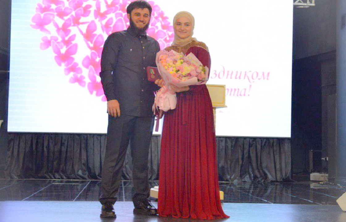 21-летняя дочь Рамзана Кадырова получила медаль