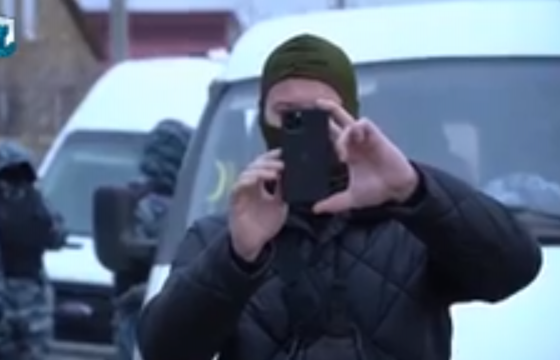 ОМОН, ФСБ, пять задержанных: проукраинские активисты показали кадры операции в Крыму