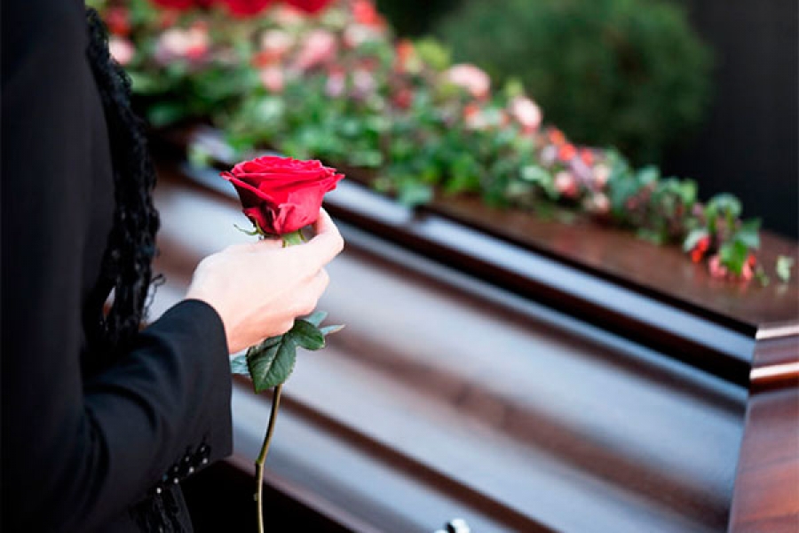 Похоронное агентство искало ростовчан для фотографий в гробах – медиа