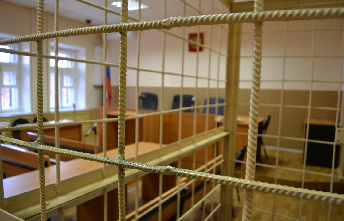 Родственник обвиняемого в убийстве из Волгограда запугивал свидетелей