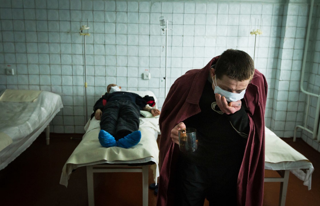 Пациент туберкулезного диспансера в Астрахани зарезал соседа по палате