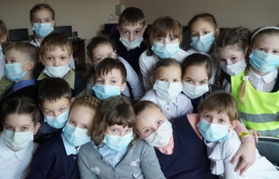 В Астрахани оштрафовали родителей, отпустивших детей гулять без масок